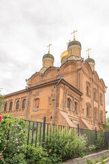 Fototapeta na wymiar Church of St. George in Moscow on Varvarka