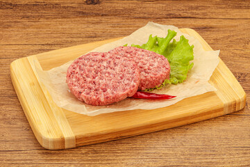 Raw beef cutlet for burger
