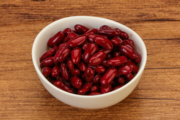 Red baked kidney in the bowl