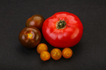Tomato mix - red, yellow and cumato