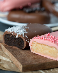 different options for cake pops in the form of ice cream