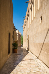 Obraz premium Traditional Arabic street in Bastakiya, Dubai