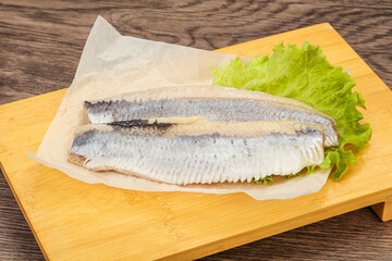 Herring fillet with salad leaves