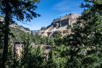 Fototapeta premium High angle view of tower fall waterfalls in yellowstone