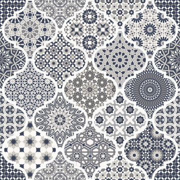 Arabic decorative azulejos tiles patchwork islamic style vector seamless pattern mosaic 