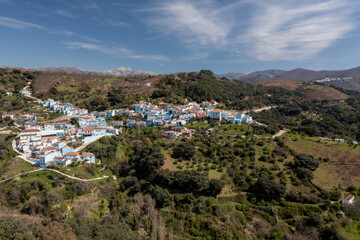 Fototapeta na wymiar vista del municipio de Júzcar en la comarca del valle del Genal, Málaga
