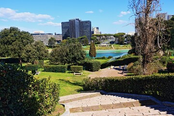 Roma, laghetto dell'Eur: il giardino delle cascate