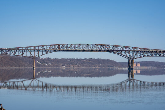 Newburgh, NY - USA - Mar. 21, 2021: Landscape view of the iconic Hamilton Fish Newburgh Beacon Bridge, spanning the Hudson River.