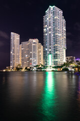 Obraz na płótnie Canvas city skyline at night, miami florida, night photography, long exposure
