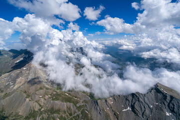 Gipfel des Monte Viso in Wolken