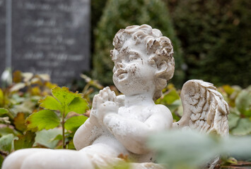 Engelfigur auf einen Friedhof