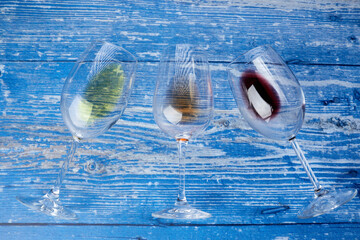wine glasses with three types of wine - 422640715
