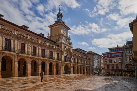 Oviedo City Council (Uvi&eacute;u). Ayuntamiento