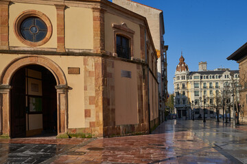Naklejka na ściany i meble Chapel of La Balesquida in Plaza de la Catedral de Oviedo (Uviéu).