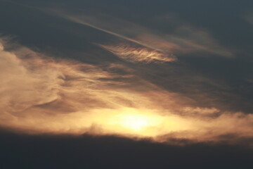 Obraz premium Beautiful light and cloudy sky in the morning