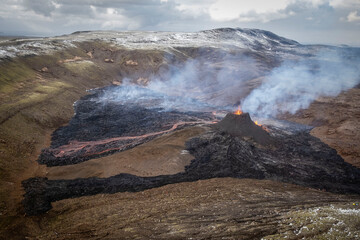 Fissure eruption in the Geldingadalur valley on Mount Fagradalsfjall near the town of Grindavik on the Reykjanes peninsula in southwest Iceland.  © Tobias Seeliger
