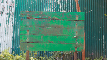OLD GREEN GRUNGE WOODEN SIGN VINTAGE BOARD.