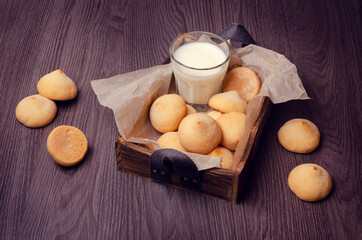 Sponge cookies with filling