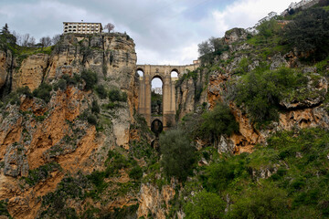 Fototapeta premium New Bridge (Puente Nuevo) over El Tajo gorge, the most recognizable tourist attraction of Andalusia in Ronda, Spain