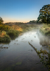 Fluss in Landschaft (River Landscape, Sunset), Nebel, Sonnenaufgang