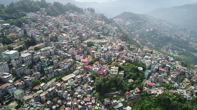 Ville de Gangtok dans le Sikkim en Inde vue du ciel