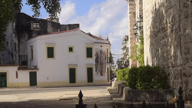 Colonial architecture by the Paula Church in Old Havana, Cuba