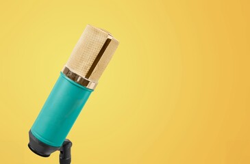 Mic.