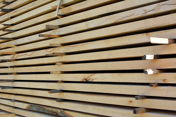 Drying of raw wood in a natural way under cover