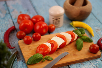 Tomate mit Mozzarella