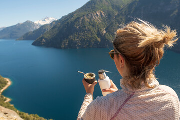 Hermosa vista del Parque Nacional para disfrutar de unos ricos mates argentinos.  © buenaventura13