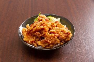 鶏のから揚げ（引き）