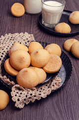 Sponge cookies with filling