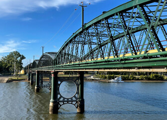 Fototapeta premium Bundaberg Burnett River Traffic Bridge