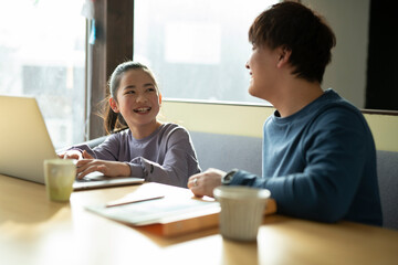Girl and Tutor Learning with PC