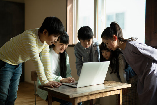 Digital Kids