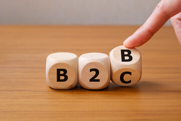 B2BとB2C　サイコロの目を変える手