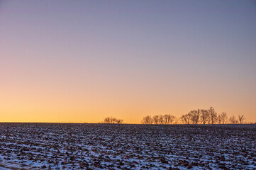 冬の北見市端野町の朝焼けの風景
