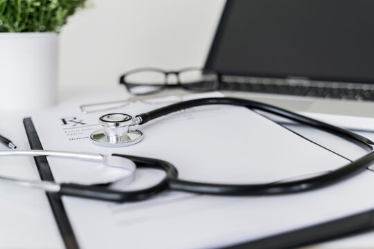 Rx Background Bilder – Durchsuchen 12,540 Archivfotos, Vektorgrafiken ...