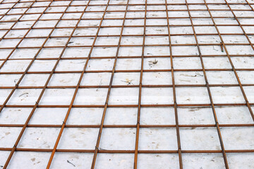 Metal reinforcement grid for pouring concrete