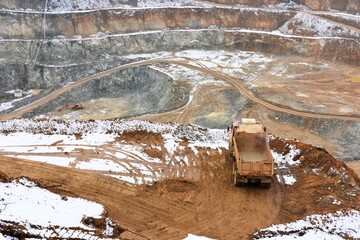 Braszowice - odkrywkowa kopalnia magnezytu na Dolnym Śląsku w Kotlinie Kłodzkiej
