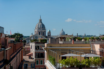 Blick von der Spanischen Treppe über Rom
