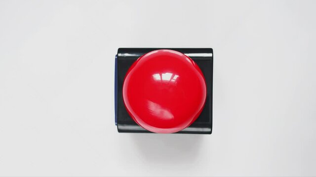 Hand presses the big red button. Let's go. Ready to go. At the Starting. Top view. 