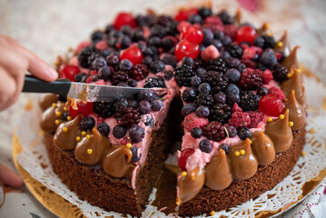 red berry cake ideal dessert for the whole family