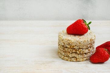breakfast crisp bread with strawberry