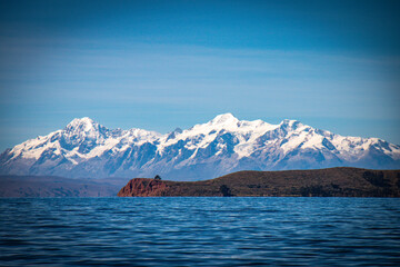 Fototapeta na wymiar lake titicaca with andes in background, bolivia, isla del sol