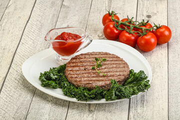 Grilled beef cutlet for burger