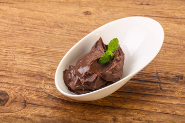 Chocolate spread with nazelnut