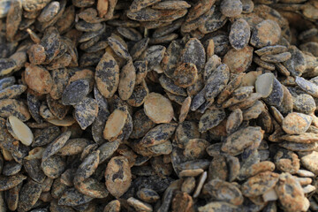spiced pumpkin seeds texture
