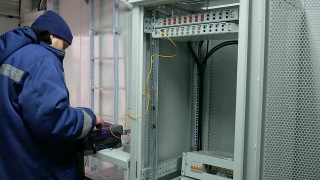 Netzwerkinstallation Bilder Durchsuchen 495 Archivfotos