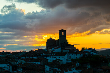 Obraz premium Views of the town of Hervás from the viewpoint.